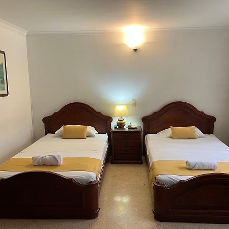Casa Rosales Ξενοδοχείο Μεντεγίν Εξωτερικό φωτογραφία