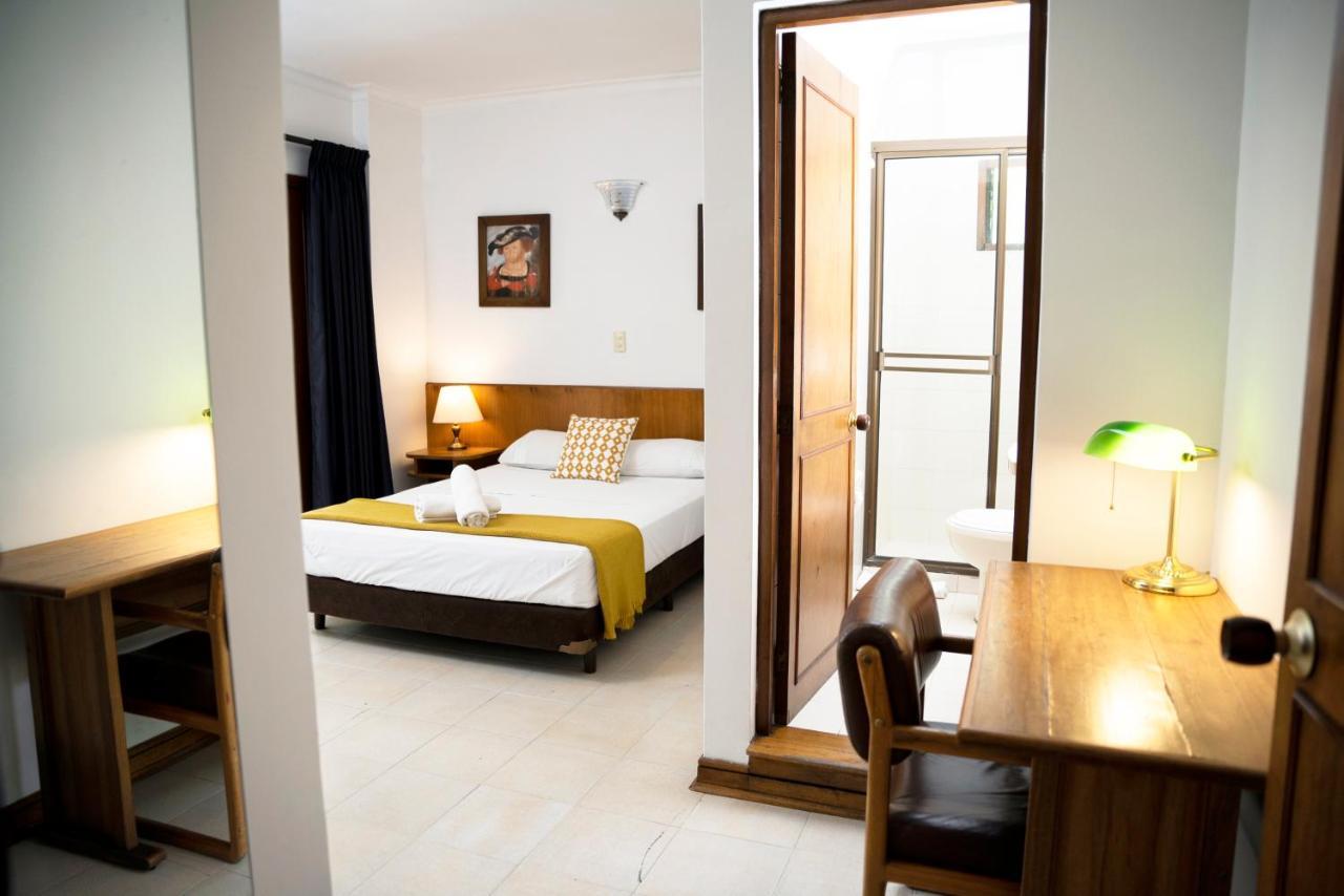 Casa Rosales Ξενοδοχείο Μεντεγίν Εξωτερικό φωτογραφία