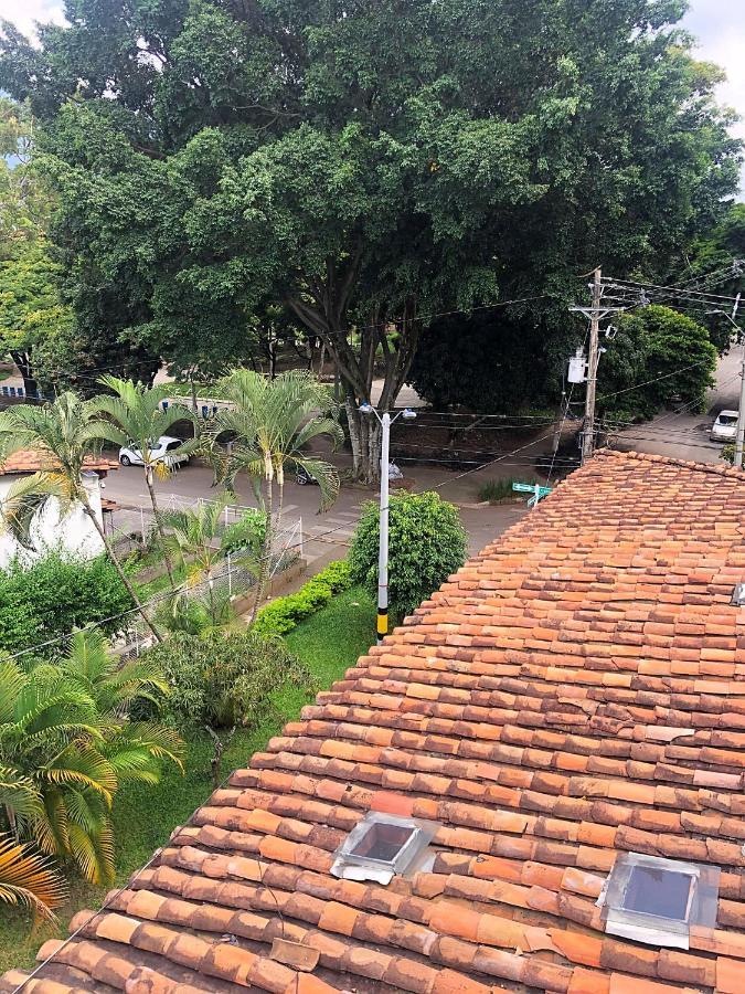 Casa Rosales Ξενοδοχείο Μεντεγίν Εξωτερικό φωτογραφία