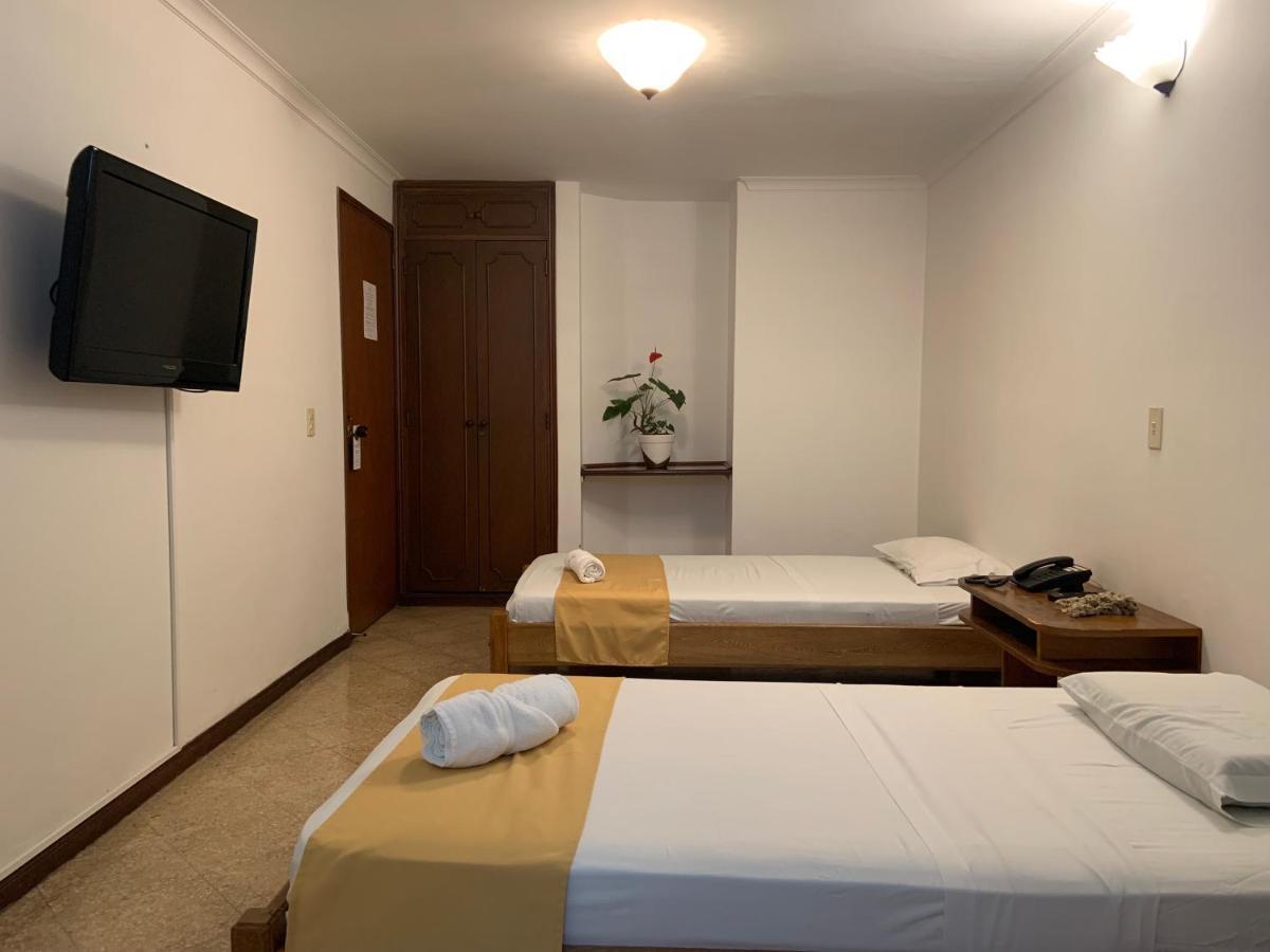 Casa Rosales Ξενοδοχείο Μεντεγίν Εξωτερικό φωτογραφία